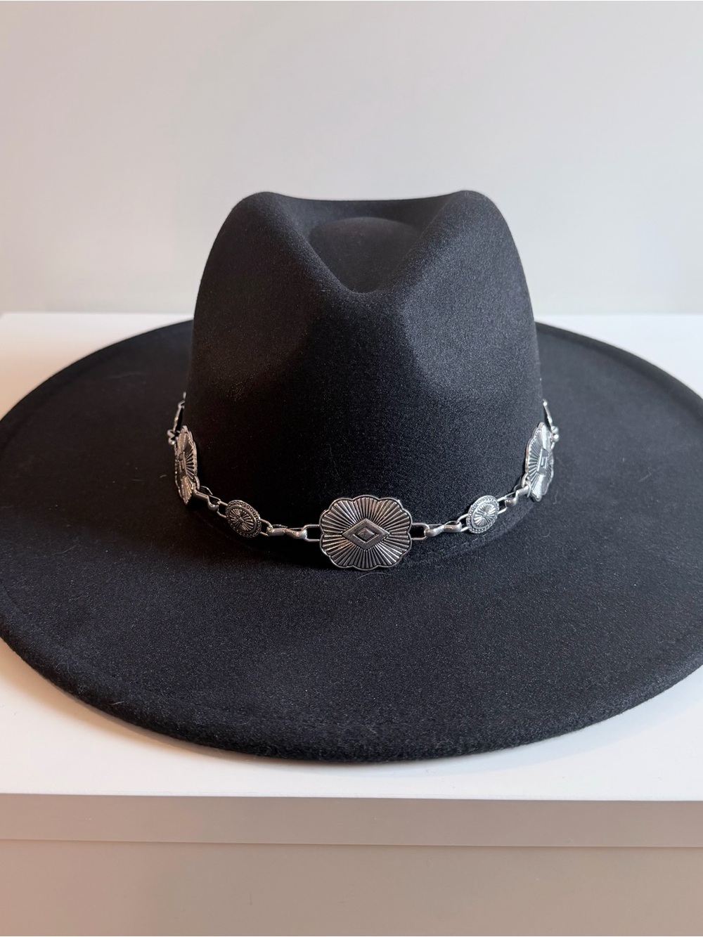 Black Felt Western Hat with Decorative Silver Concho Band